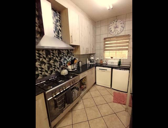 3 BEDROOM DUPLEX FOR SALE IN CELTISDAL